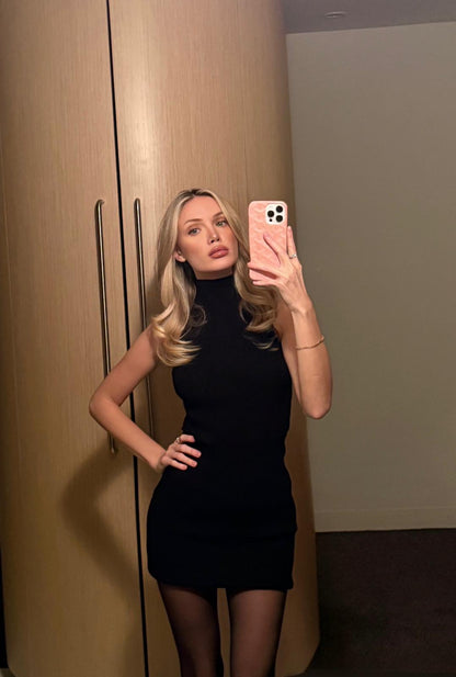 Julia E