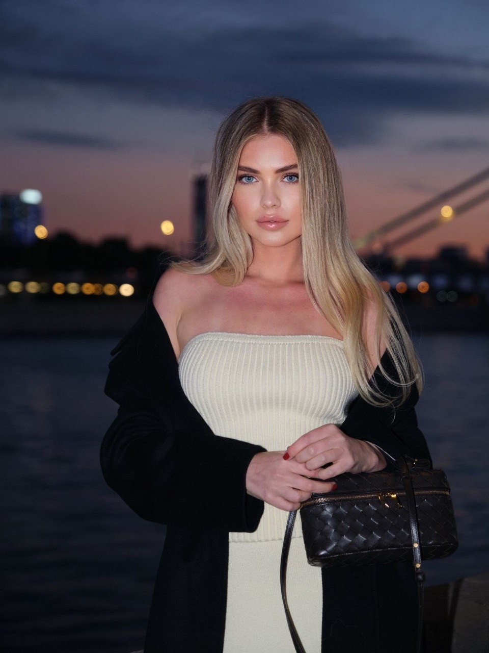 Anastasia B