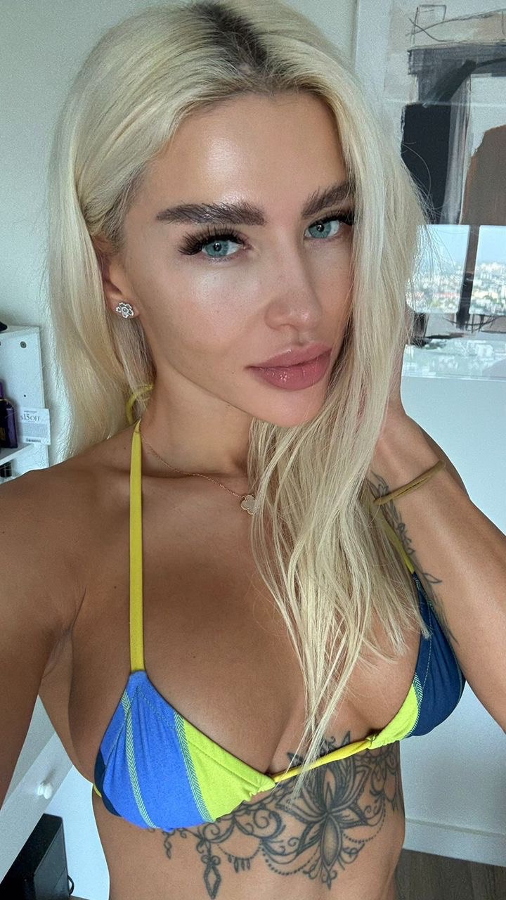 Mia