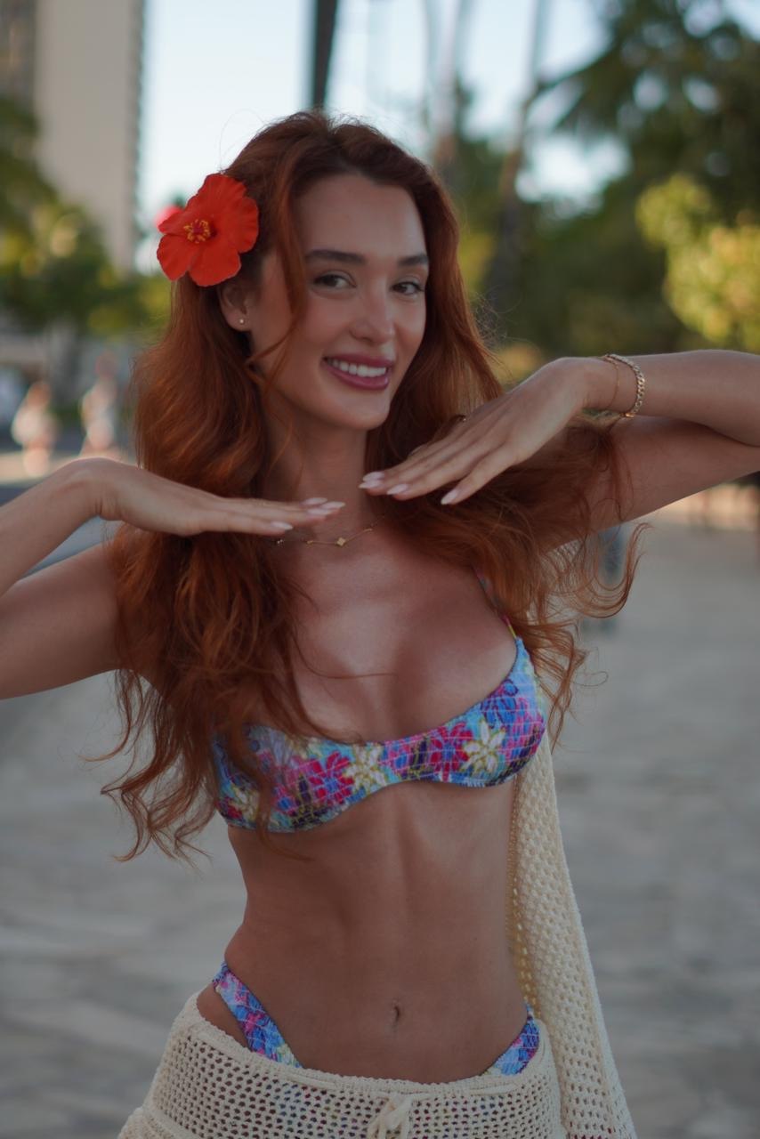 Bella