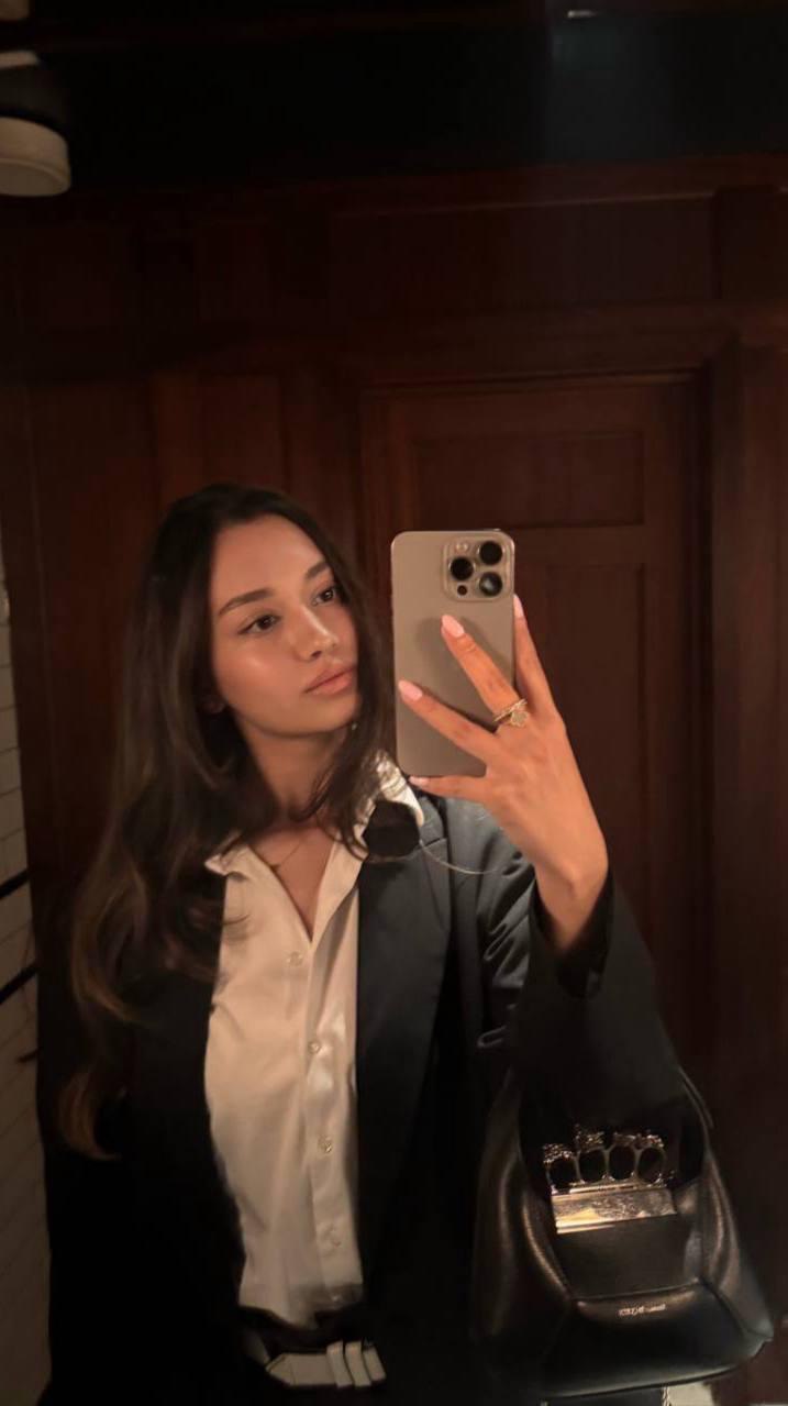 Mia