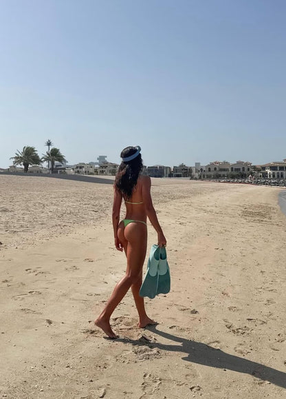 Camila R