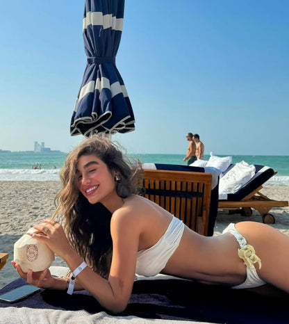 Camila R
