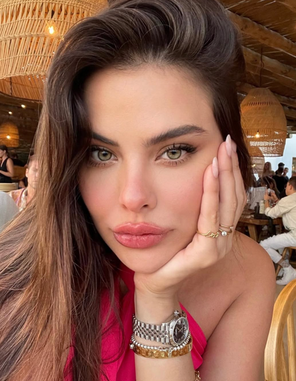 Paola B