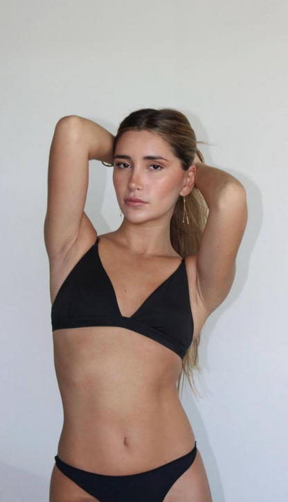 Zoe A