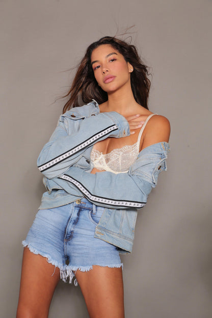 Camilla B